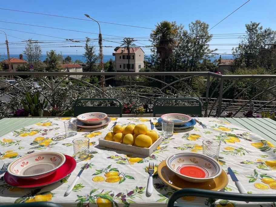 Casa Visconti, Bordighera, Vista Mare Экстерьер фото